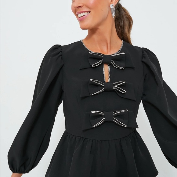 Tuckernuck HYACINTH HOUSE

Embellished Bow Blair Blouse - Picture 6 of 6